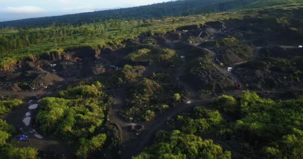 Повітряний Вид Знищеної Природи Очищенням Деревини Видобутку Піску Індонезії — стокове відео