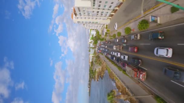 Autoverkehr Entlang Der Promenade Von Malecon Santo Domingo Der Dominikanischen — Stockvideo
