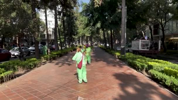 Tiro Pessoal Limpeza Cidade México Fazendo Seu Trabalho — Vídeo de Stock