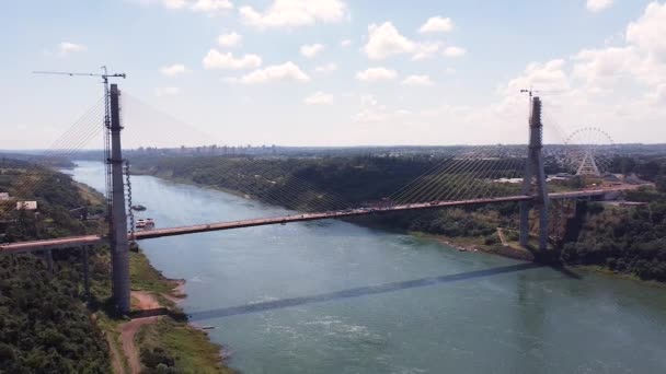 Leleplező Légi Felvétel Nemzetközi Hídról Amely Összeköti Franco Elnököt Foz — Stock videók