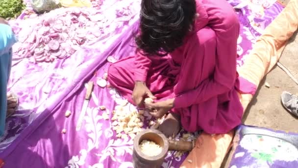 Overhead Shot Male Pakistani Wearing Pink Kurta Pajama Peeling Vegetables — Stock Video