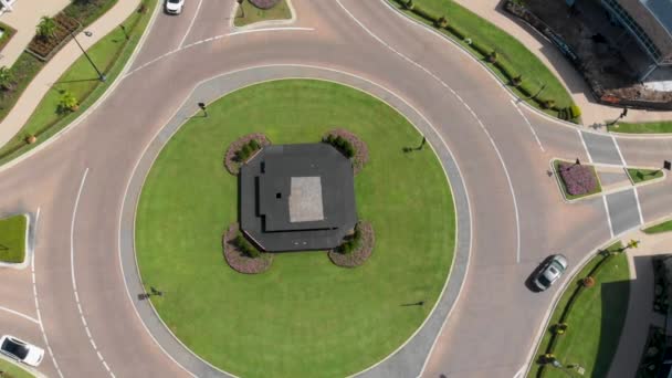Drone Video Van Traffic Roundabout University Town Center Mall Sarasota — Stockvideo