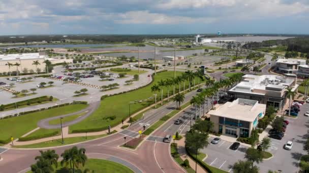 Drone Video Traffic Roundabout Centrum Handlowym University Town Center Hrabstwie — Wideo stockowe