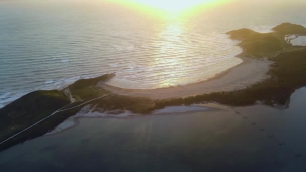 Pôr Sol Silhueta Vista Panorâmica Oceano Sobre Irlanda Faz Uma — Vídeo de Stock