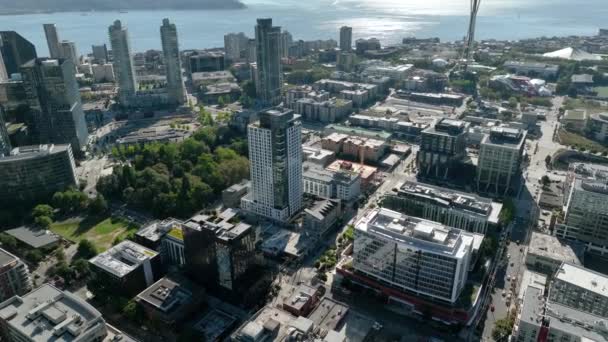 Scatto Aereo Che Inizia Con Una Vista Dello Space Needle — Video Stock