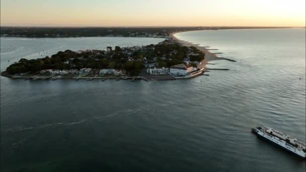 Flygfoto Över Ingången Till Poole Hamn Sandbanks Färja Vid Soluppgången — Stockvideo