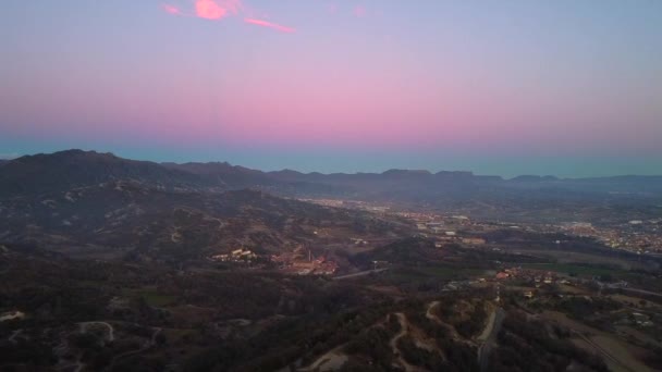 Gün Batımında Katalonya Hava Manzaralı Dağlar Doğa Manzarası — Stok video