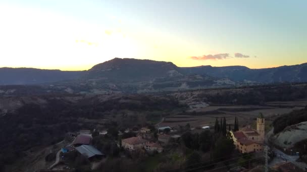 Spanya Nın Katalonya Dağlarındaki Kırsal Ücra Bir Köyde Hava Manzarası — Stok video