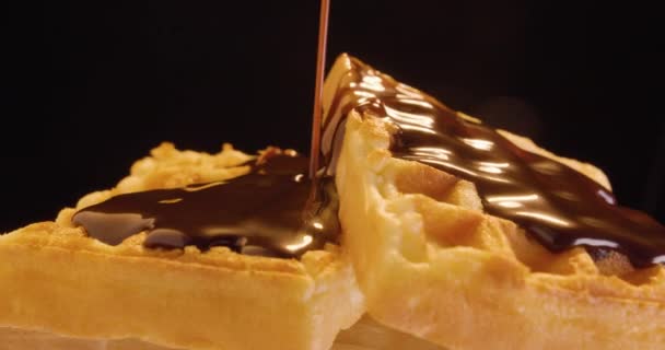 Close Delicioso Café Manhã Com Waffles Vegan Sobre Qual Chocolate — Vídeo de Stock