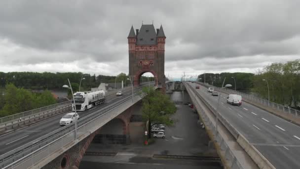 Ascending Drone Pedestal Shot Overlooking Nibelungen Bridge Rhein River Cars — Stock Video