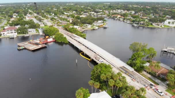 Drohnenvideo Der Brückenreparatur Über Der Bucht Petersburg Florida Einem Sonnigen — Stockvideo