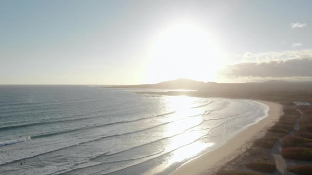 Vista Aérea Vista Pôr Sol Praia Nas Ilhas Galápagos — Vídeo de Stock