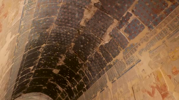 Резные Стены Похоронного Храма Хатшепсут Напротив Города Луксор Египет — стоковое видео