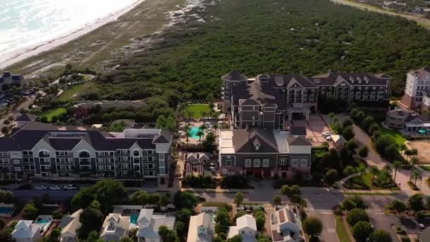 Deslizando Para Direita Drone Vista Resort Praia Henderson Spa Destin — Vídeo de Stock