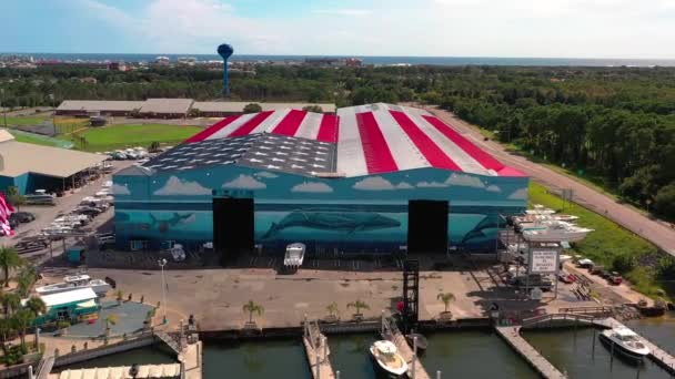 Vista Del Dron Que Vuela Lejos Marina Legendaria Destin Florida — Vídeo de stock