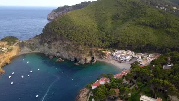 Flygfoto Över Cala Tuna Costa Brava Katalonien — Stockvideo