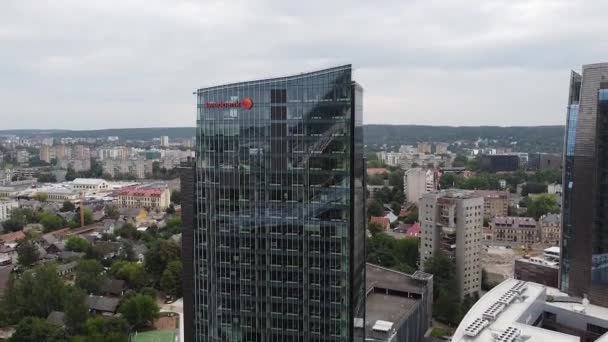 Здание Шведского Банка Высокий Рост Вильнюс Литва Центр Города Городской — стоковое видео