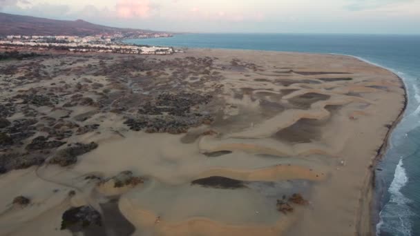 グラン カナリア島の空中マスパロマス砂丘ビュー — ストック動画