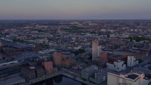 Pemandangan Udara Malm Universitas Malm Hotel Clarion Malam — Stok Video