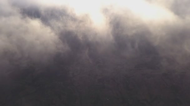 Impresionantes Imágenes Cinematográficas Sobre Las Nubes — Vídeos de Stock