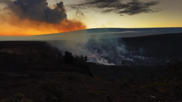 Lava Erupts Kilauea Volcano Big Island Hawaii Sunset Wide — Stock Video