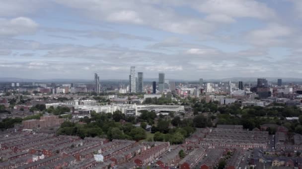 Manchester Arial Drone Shot Moving Away Manchester City Centre Red – stockvideo