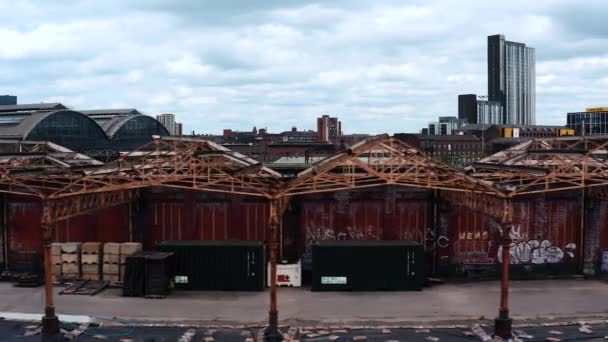 Manchester Arial Drone Närbild Dolly Shot Mayfield Depot Industrial Warehouse — Stockvideo