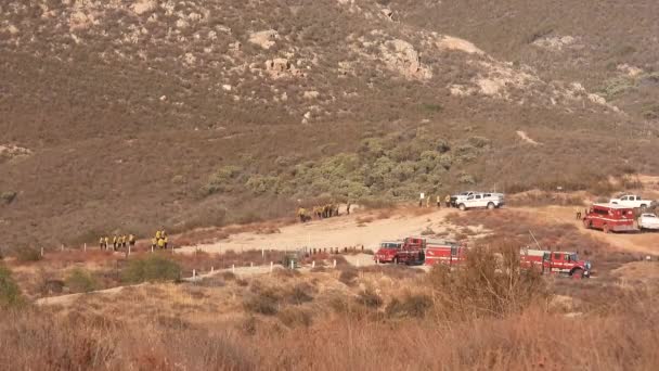 Strażacy Zbierają Się Pożar Fairview Hemet Kalifornia — Wideo stockowe