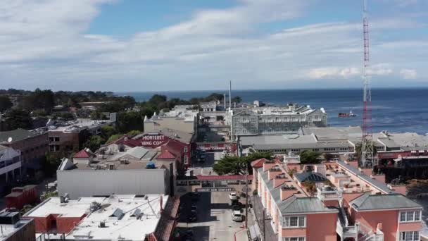 Primer Plano Aéreo Sobrevolando Histórica Fila Cannery Monterey California — Vídeo de stock