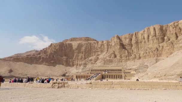 Slavná Turistická Atrakce Pohřební Chrám Hatšepsut Egyptské Architektonické Dědictví Údolí — Stock video