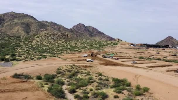 Empuje Con Rotación Del Sitio Construcción Cerca Reserva Sonora Mcdowell — Vídeos de Stock