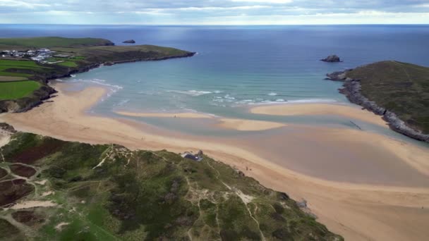 Eine Luftaufnahme Von Crantock Beach Der Nordküste Von Cornwall England — Stockvideo