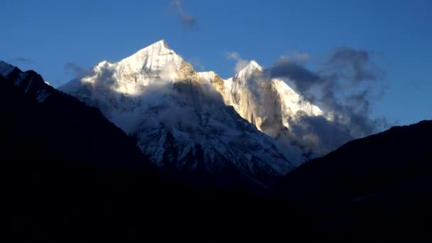 Lasso Tempo Dall Alba Tramonto Nuvole Che Rotolano Scorrono Sulle — Video Stock