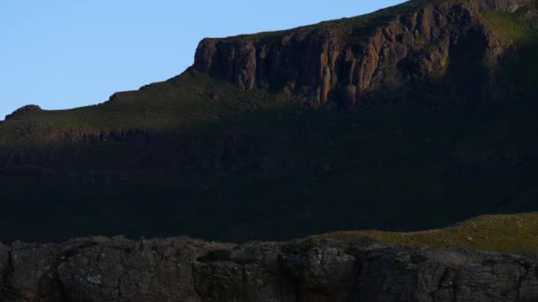 Timelapse Sunny Morning Alternating Sunlight Shadow Reveals Sandstone Mountain Cliffs — Stock Video