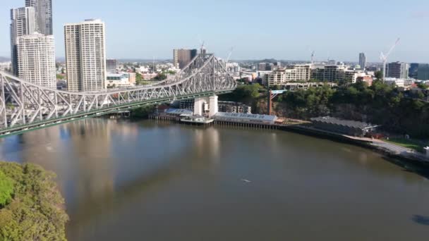 2019 Drone Shot Howard Smith Wharves Story Bridge Tiro Sobre — Vídeo de Stock