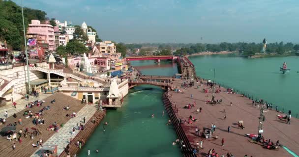 Naprzód Aerial Sweep Har Pauri Haridwar Uttarakhand Indie Pokazujące Ganga — Wideo stockowe