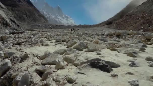 Pohled Gangotri Gaumukh Trek Ukazuje Trekkers Trek Vás Zavede Gomukhu — Stock video