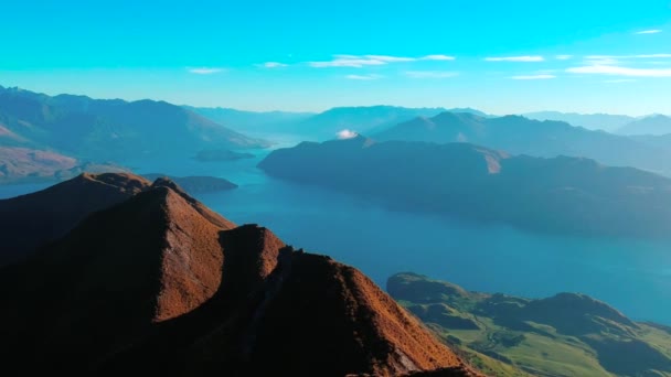 Drone Roy Peak Avec Prise Vue Arrière Homme Pointe — Video