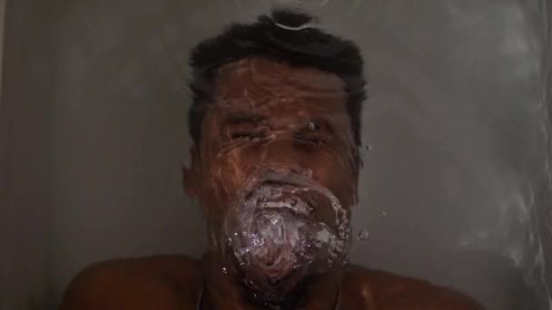 Angry African American Man Screaming Water Bath Tub — Stock Video