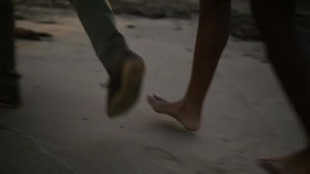 Close Couple Feet Walking Beach — Stock Video