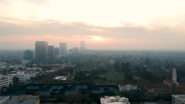 Vol Aérien Dessus Los Angeles Brumeux Tôt Matin — Video