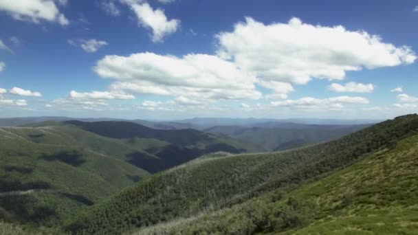 Αεροπλάνο Στα Βουνά Της Victorian High Country Αυστραλία — Αρχείο Βίντεο