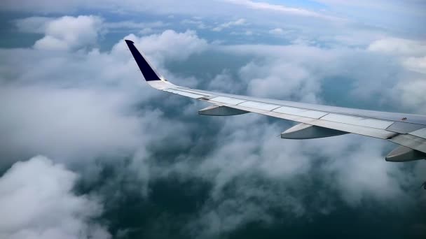 Вид Облачное Небо Окна Коммерческого Самолета — стоковое видео