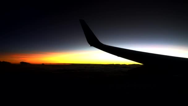 Hermosa Mañana Amanecer Vista Desde Las Ventanas Del Avión — Vídeos de Stock