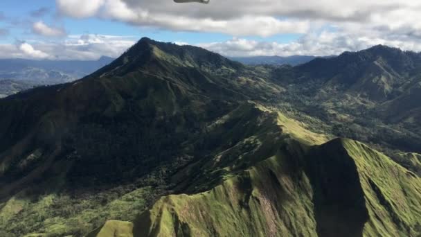 Vista Aérea Las Hermosas Montañas Papúa — Vídeo de stock