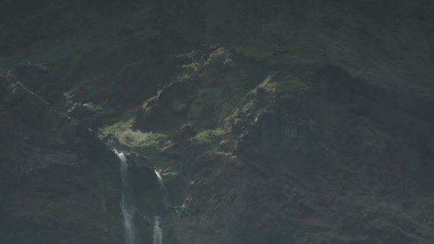 Водопад Вершине Горы — стоковое видео