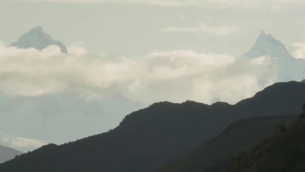 Picos Montaña Distancia — Vídeos de Stock