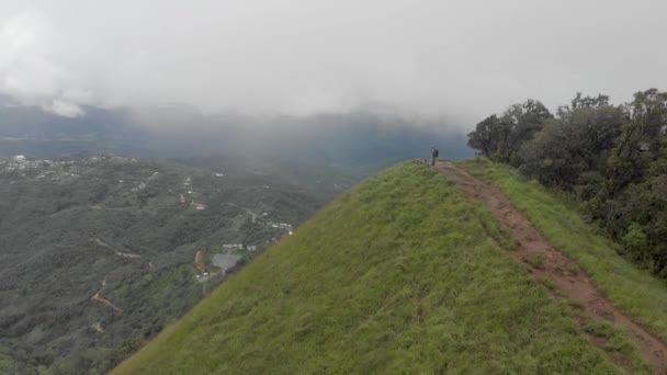 Vue Aérienne Homme Indien Ans Village Shirui Sommet Pic Shirui — Video