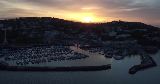 Torquay Harbour Fly Away Backwards Reveal Devon Aerial View Using — Stock Video