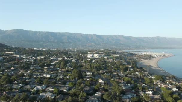 Powietrze Nad Santa Barbara Kalifornii Zachodzie Słońca Widok Sterns Wharf — Wideo stockowe